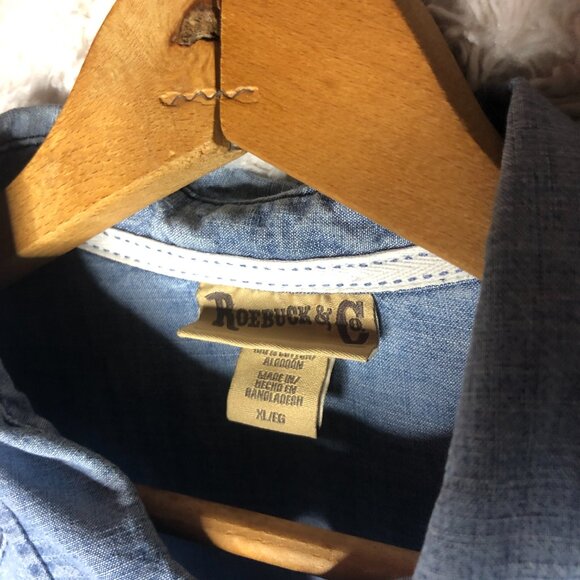 Roebuck & Co Denim Pearl Snap Button Down Size XL - Picture 2 of 6